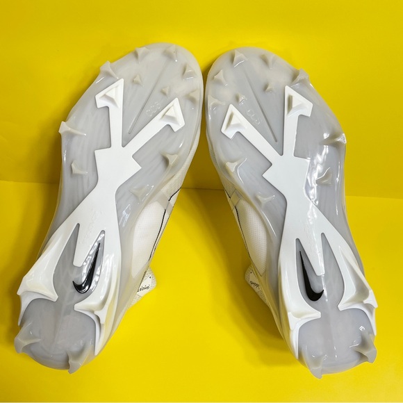 Nike Alpha Menace Elite 3 Pure Platinum Football Cleats Size 10 CT6648-109 - Picture 5 of 7